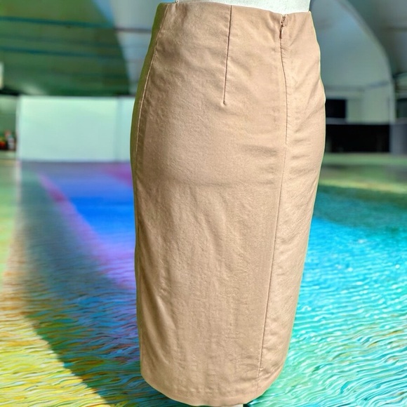 Theory ‘Siliya Edition’ Front Slit Pencil Skirt in Blush Pink Size 00 - Picture 8 of 13